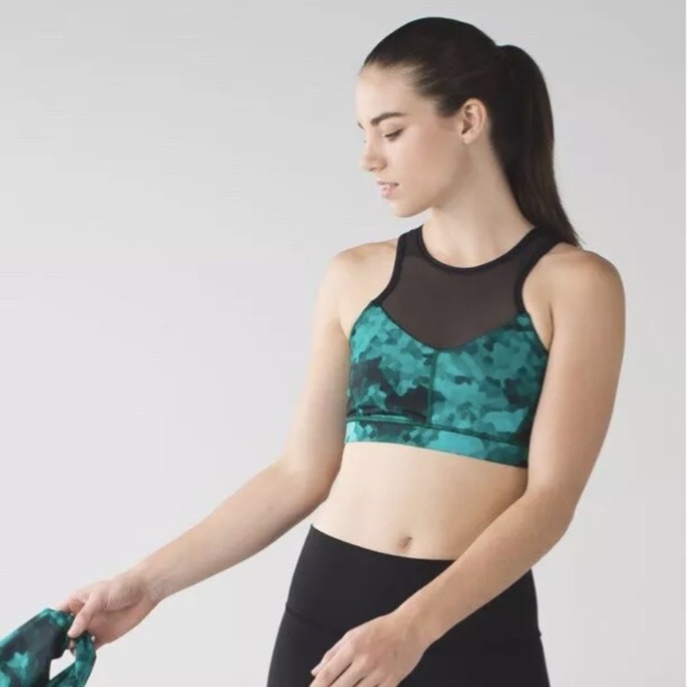 Lululemon Meshed Up Sports Bra in Clouded Dreams Cosmic Teal Sz 2